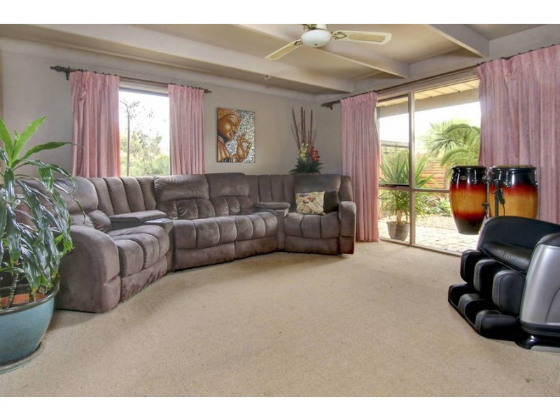 15 Lyndon Drive, Rosebud VIC 3939