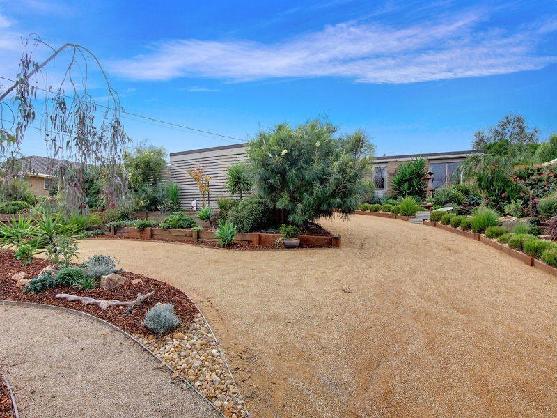15 Lyndon Drive, Rosebud VIC 3939