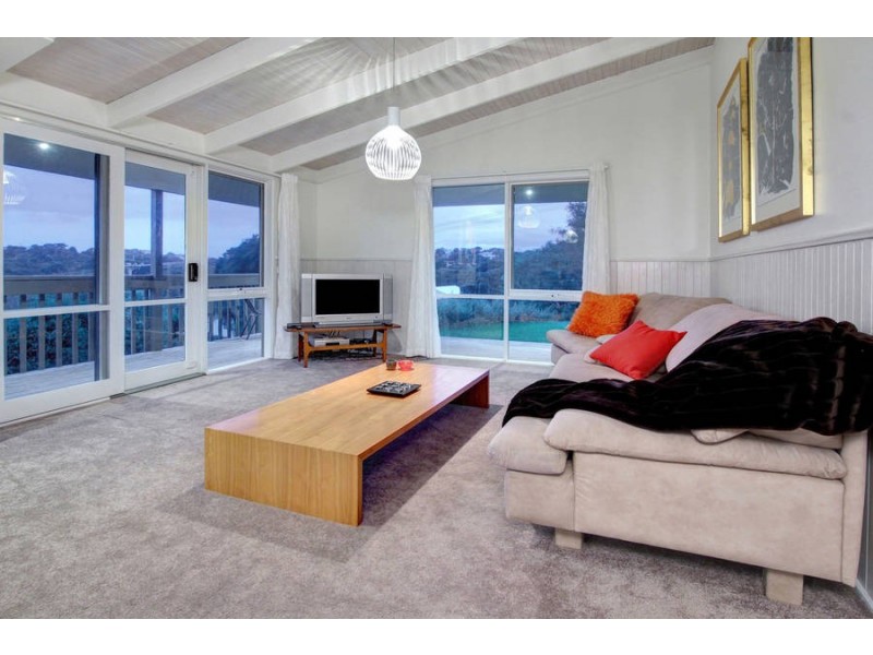 12 Nerissa Street, Rye VIC 3941