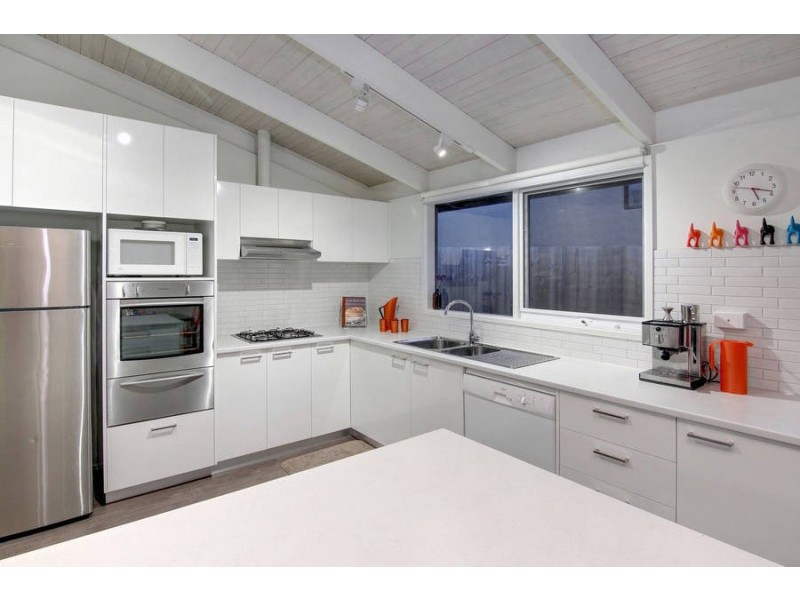 12 Nerissa Street, Rye VIC 3941