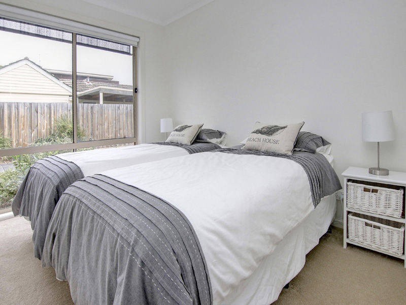 2/23 Grenville Grove, Rosebud West VIC 3940