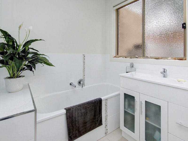 2/23 Grenville Grove, Rosebud West VIC 3940