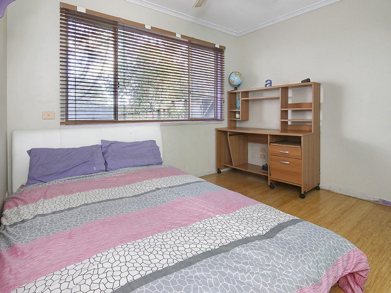 35 Warrain Avenue, Rosebud VIC 3939