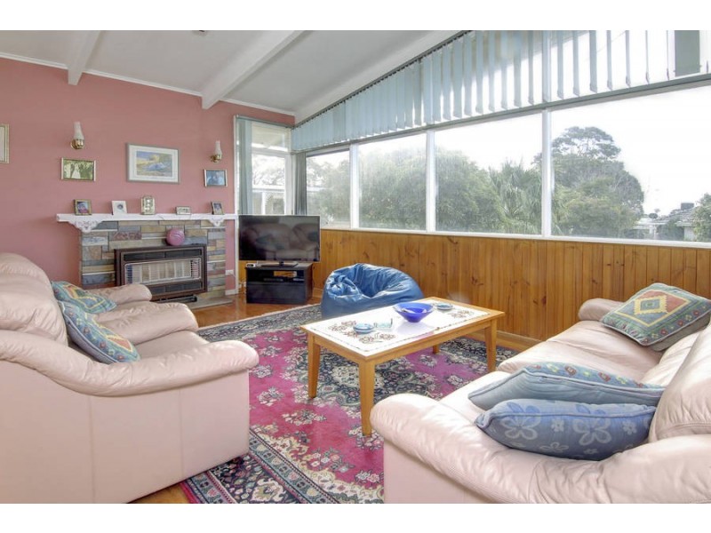 11 Wilson Crescent, Dromana VIC 3936