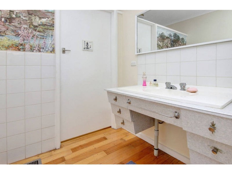 11 Wilson Crescent, Dromana VIC 3936