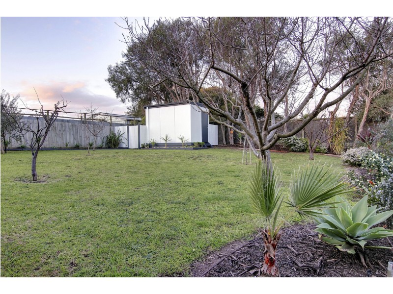 24 Kareela Drive, Tootgarook VIC 3941