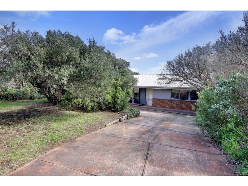 12 Cooraminta Road, Rye VIC 3941