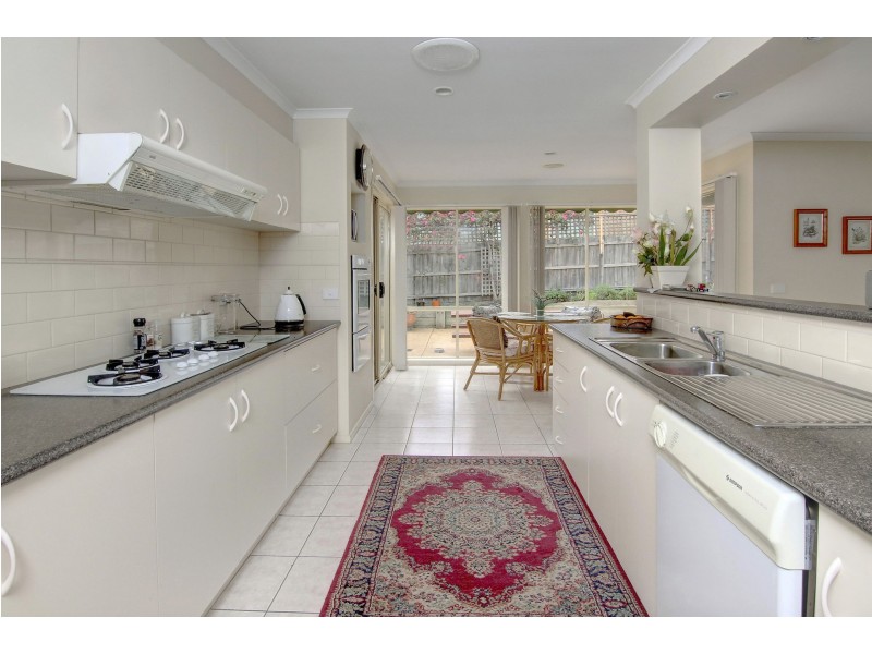 33 Armstrong Road, Mccrae VIC 3938