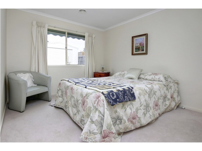 33 Armstrong Road, Mccrae VIC 3938