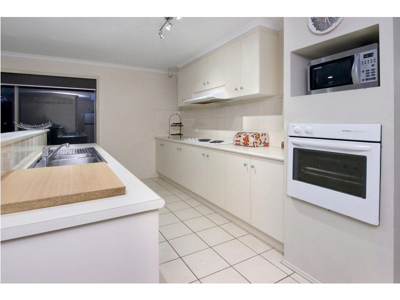 10 Fairway Circle, Safety Beach VIC 3936