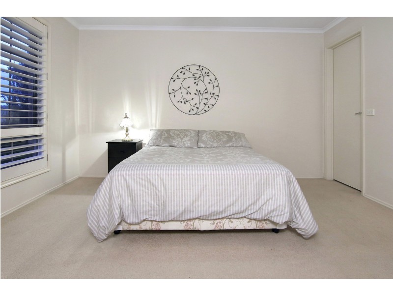 10 Fairway Circle, Safety Beach VIC 3936