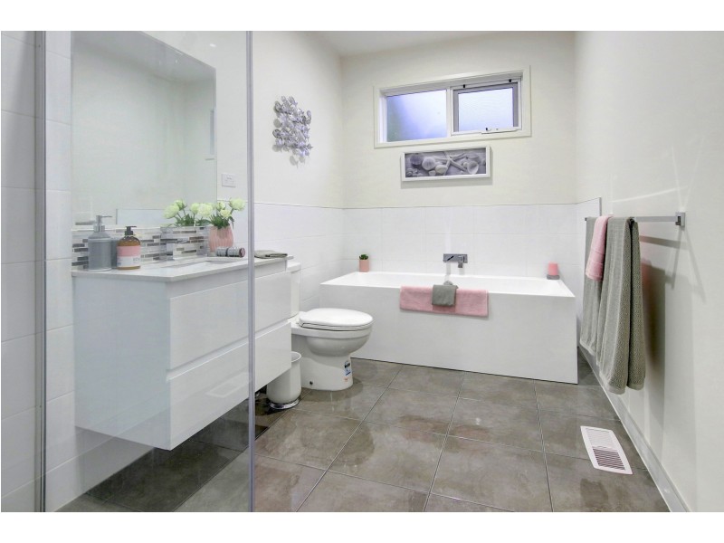 19 Hillside Avenue, Dromana VIC 3936