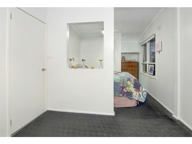 15 Carrathool Avenue, Rosebud VIC 3939