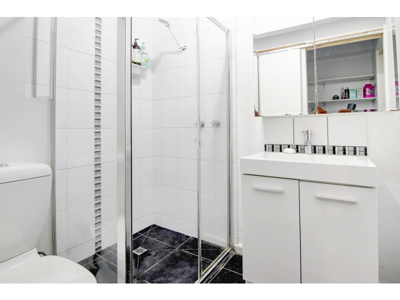 15 Carrathool Avenue, Rosebud VIC 3939