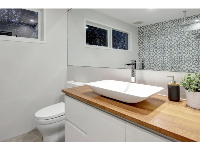 1 Kanimbla Court, Rye VIC 3941