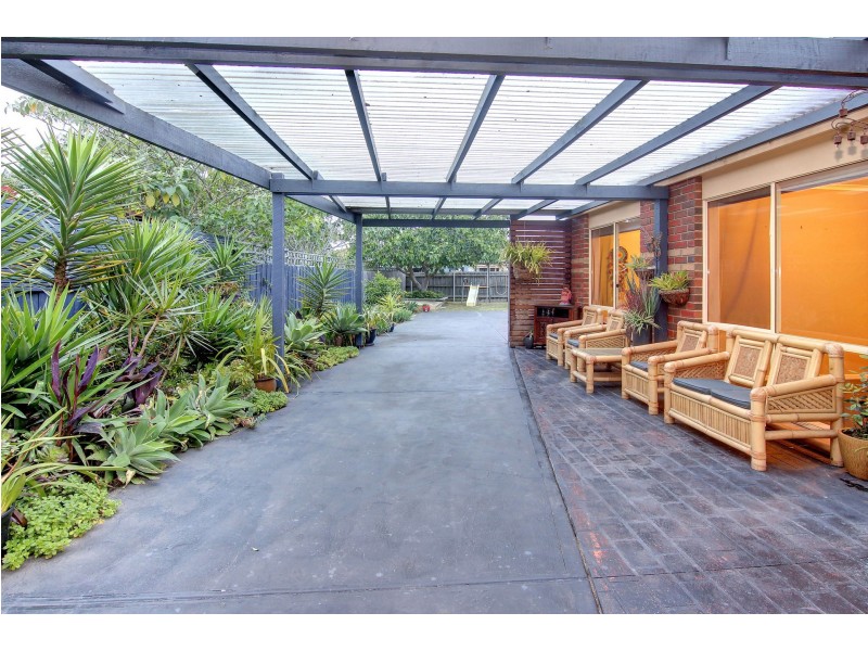 56 Cootamundra Avenue, Rosebud West VIC 3940