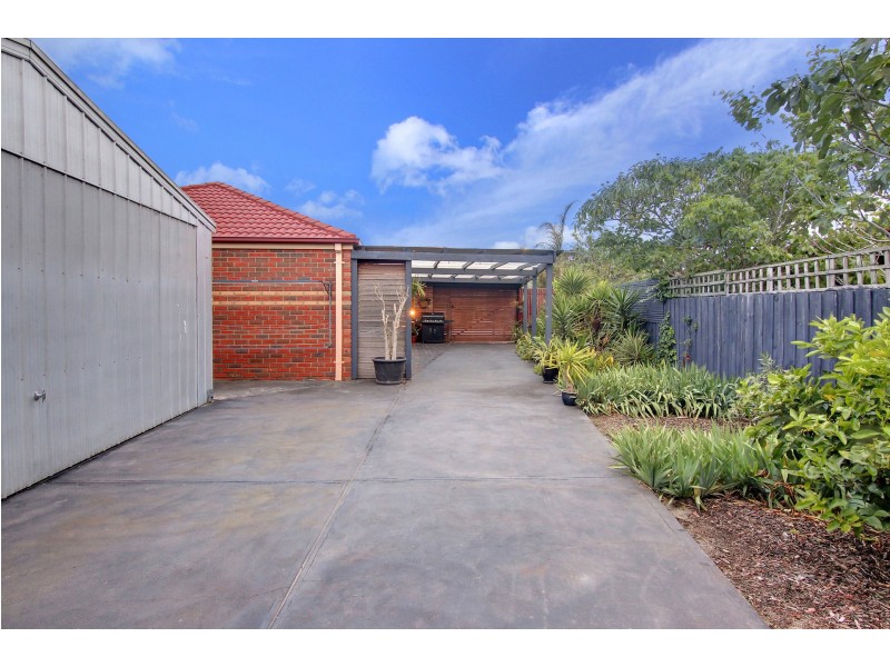 56 Cootamundra Avenue, Rosebud West VIC 3940