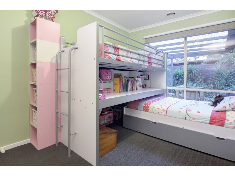 56 Cootamundra Avenue, Rosebud West VIC 3940