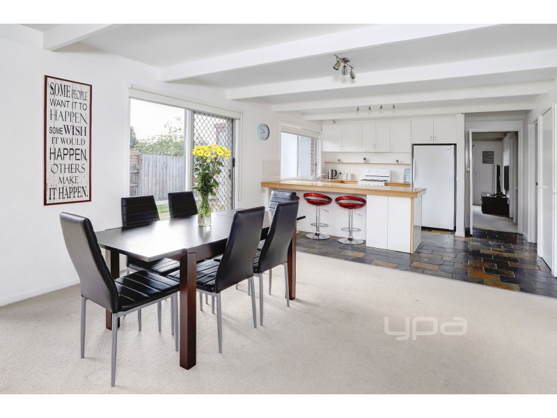 90 Rainier Avenue, Dromana VIC 3936