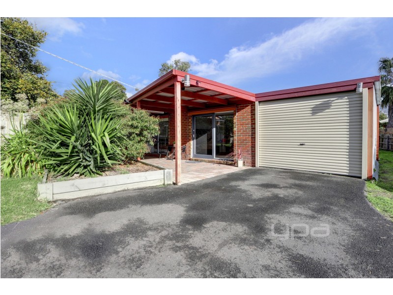 90 Rainier Avenue, Dromana VIC 3936