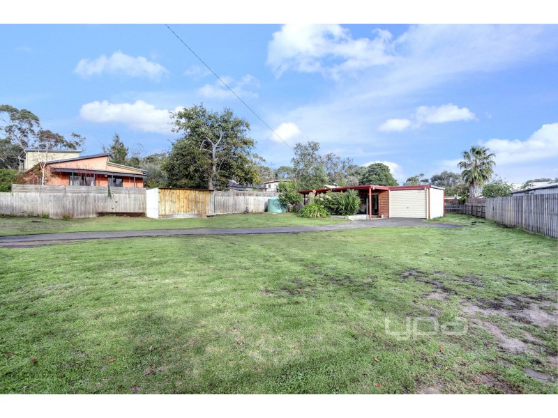 90 Rainier Avenue, Dromana VIC 3936