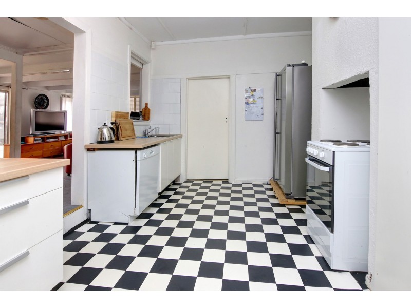 16 Seacombe Street, Dromana VIC 3936