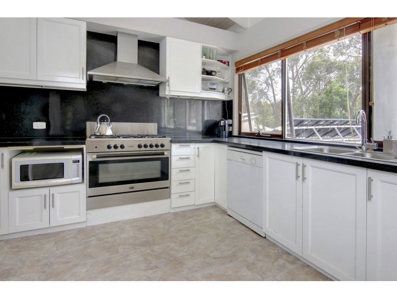 9 Plantation Drive, Rosebud VIC 3939