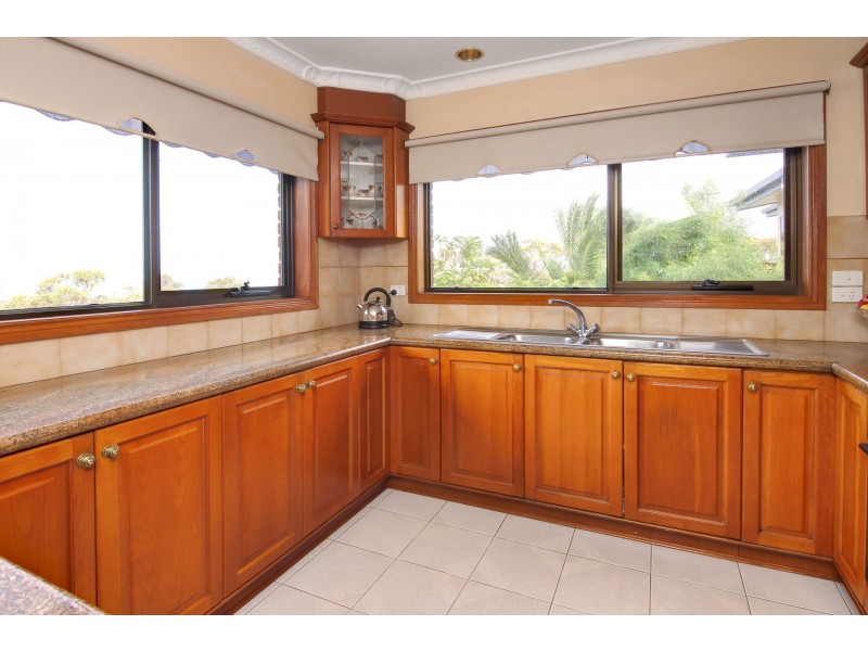 17 Arthurs Avenue, Mccrae VIC 3938