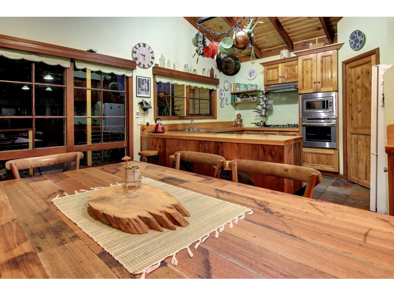 16 Cooraminta Road, Rye VIC 3941