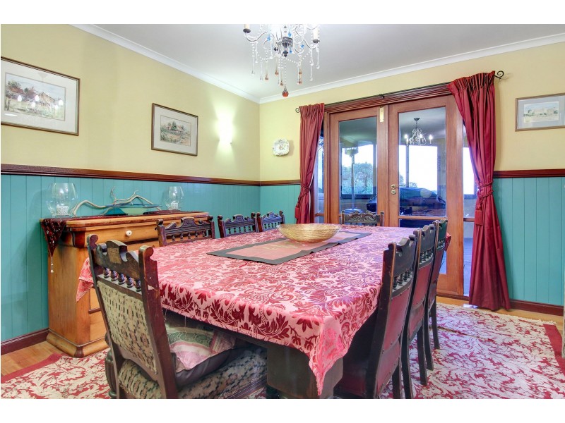 16 Cooraminta Road, Rye VIC 3941