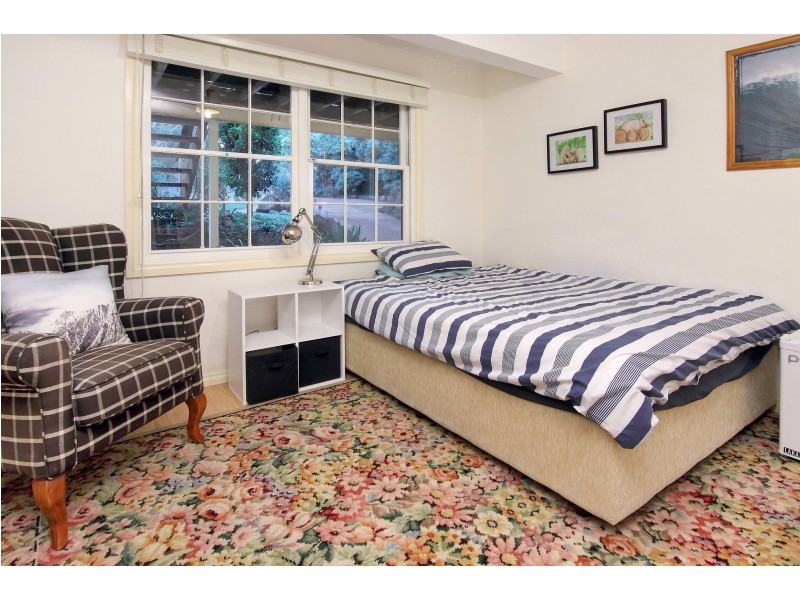 16 Cooraminta Road, Rye VIC 3941