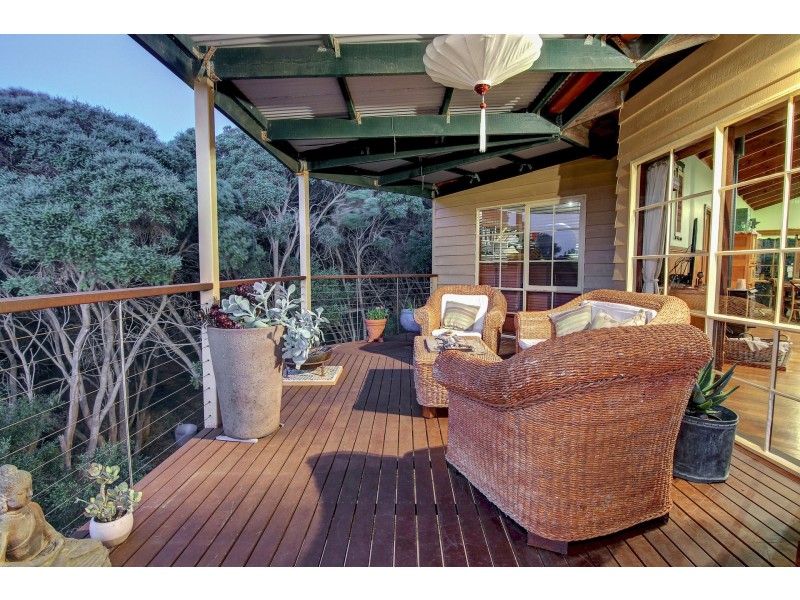 16 Cooraminta Road, Rye VIC 3941