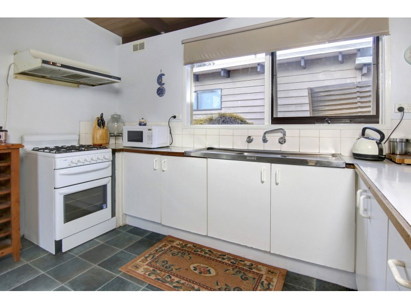 18 Wollert Street, Rye VIC 3941