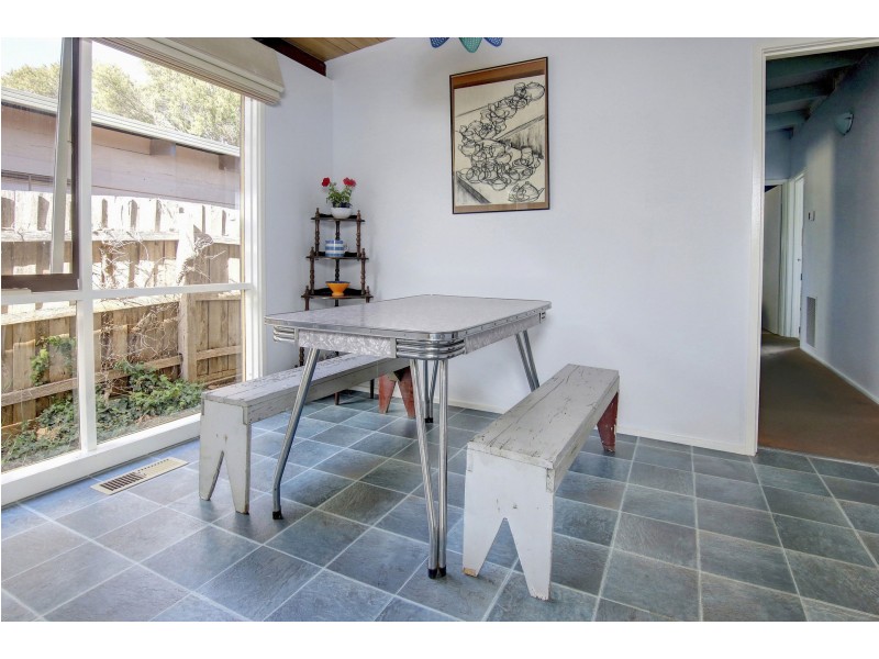 18 Wollert Street, Rye VIC 3941