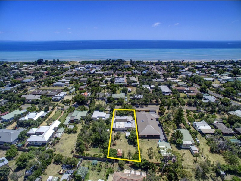 7 Blakiston Grove, Rye VIC 3941