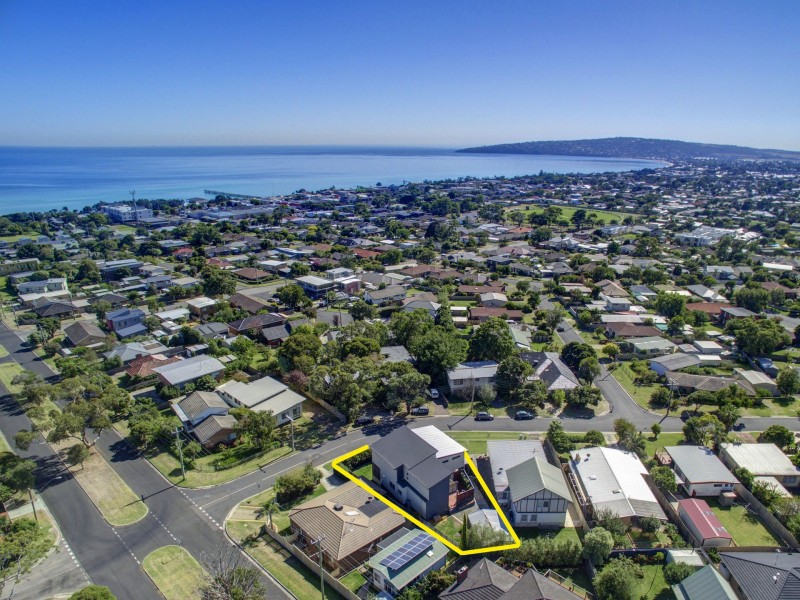 15 Wilson Crescent, Dromana VIC 3936