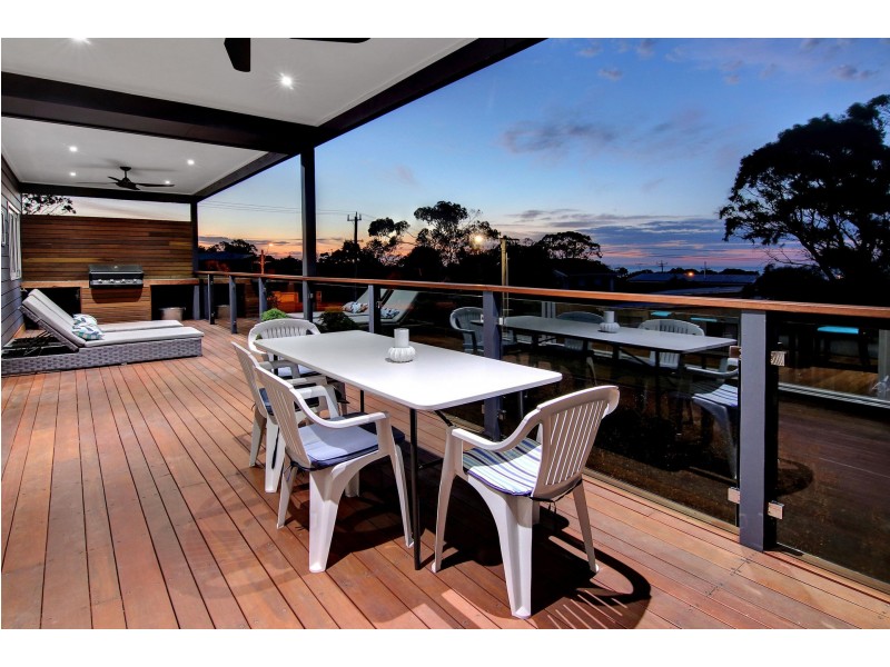 15 Wilson Crescent, Dromana VIC 3936