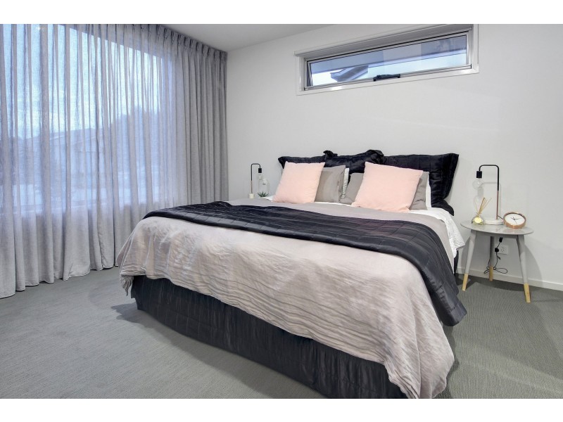 6 Portside Way, Safety Beach VIC 3936