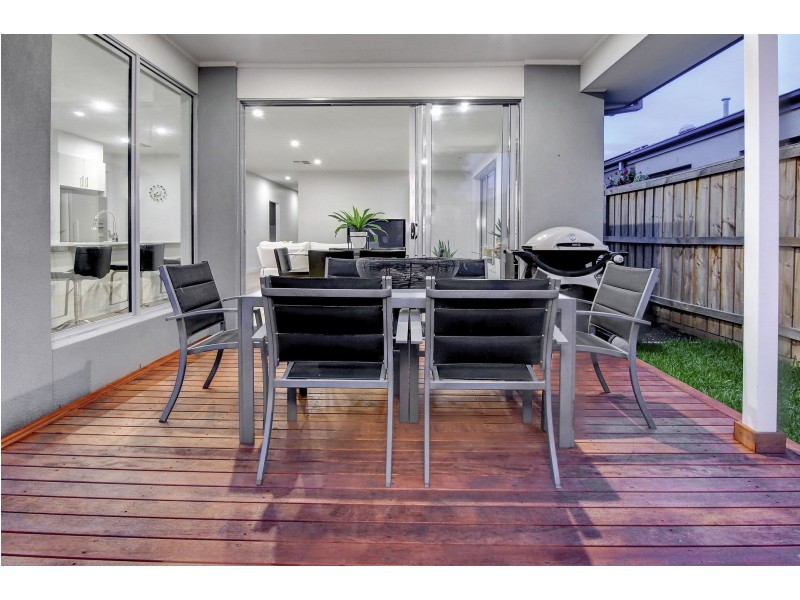 6 Portside Way, Safety Beach VIC 3936