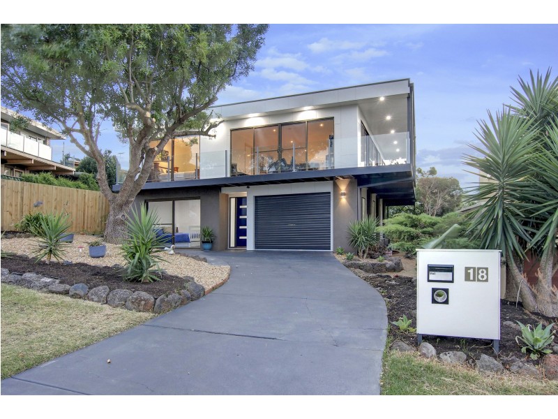 18 Wirruna Road, Dromana VIC 3936