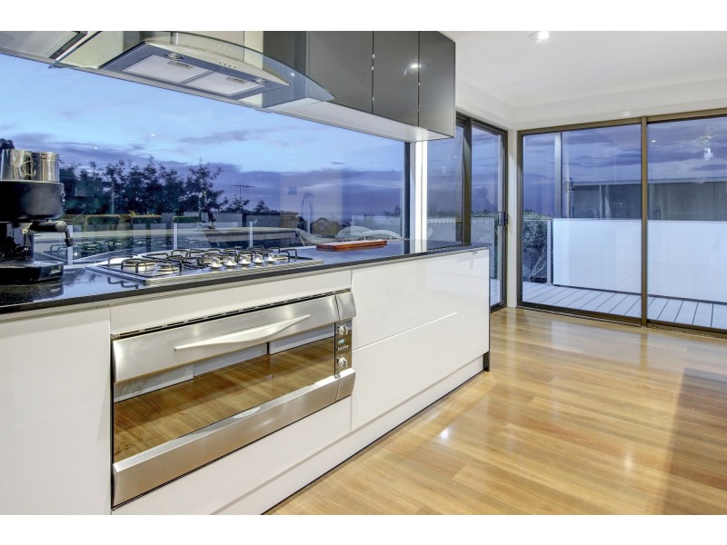 18 Wirruna Road, Dromana VIC 3936
