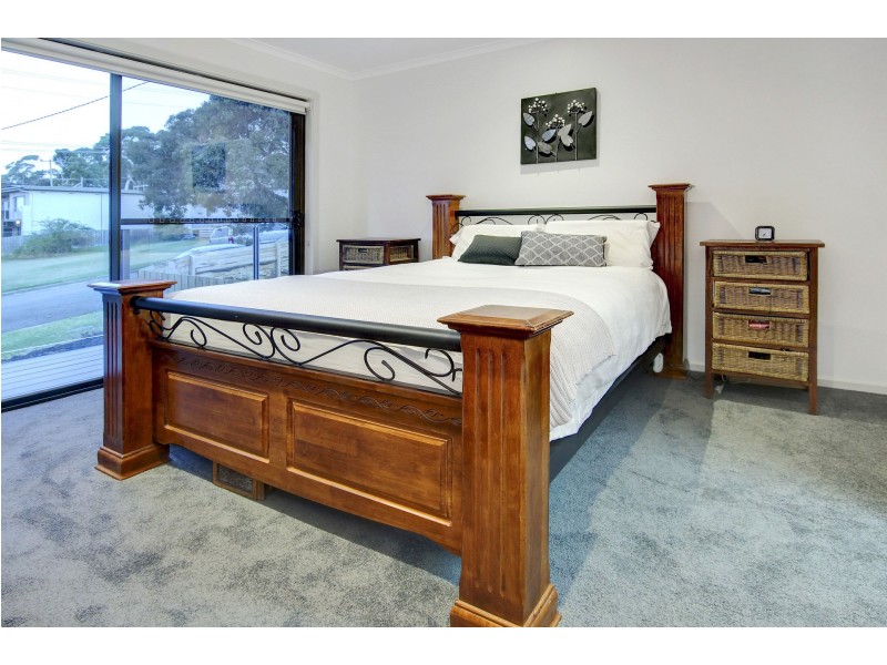 18 Wirruna Road, Dromana VIC 3936