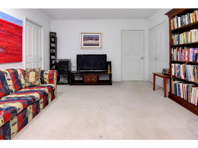 8 Sheila Street, Rye VIC 3941