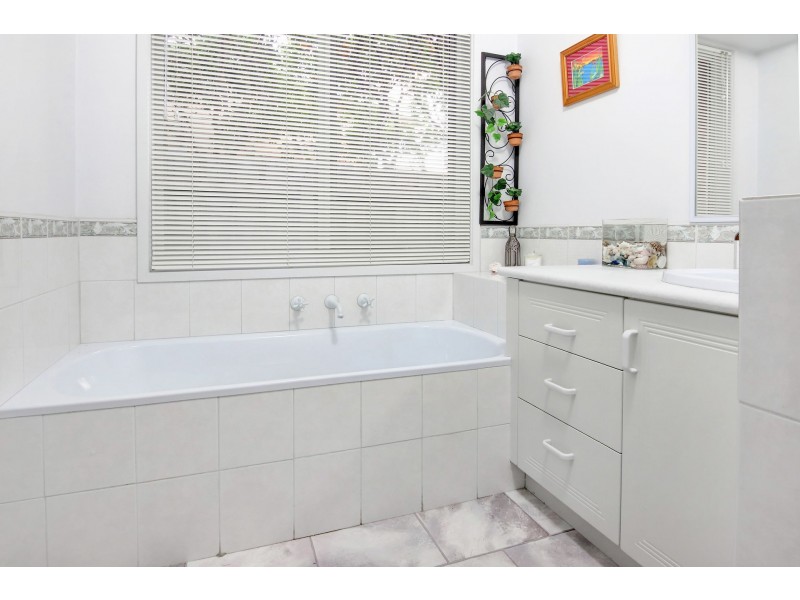 8 Sheila Street, Rye VIC 3941