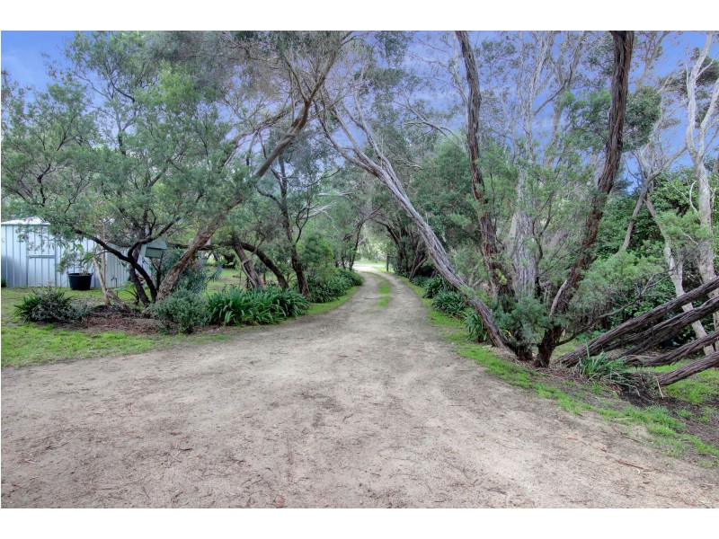 18 Kareela Drive, Tootgarook VIC 3941