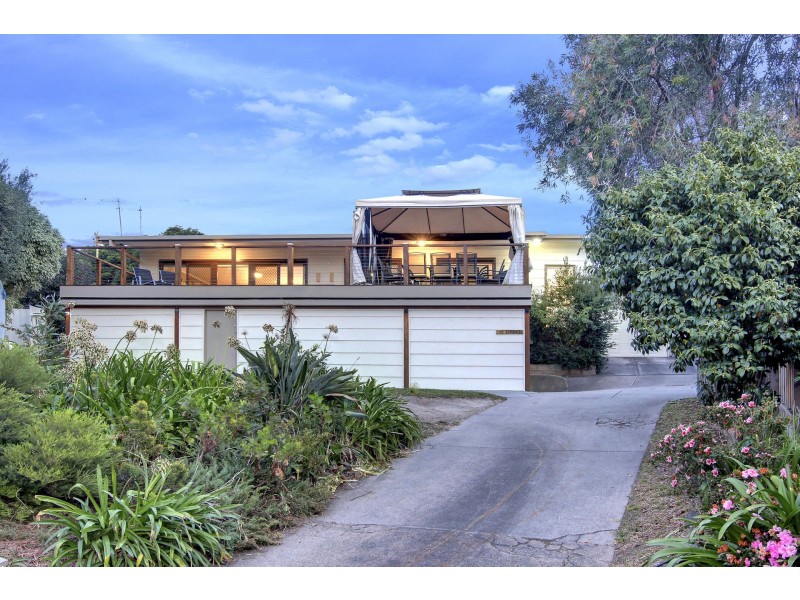 8 Dover Court, Dromana VIC 3936