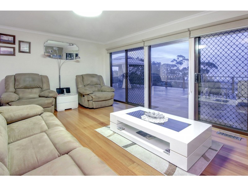 8 Dover Court, Dromana VIC 3936