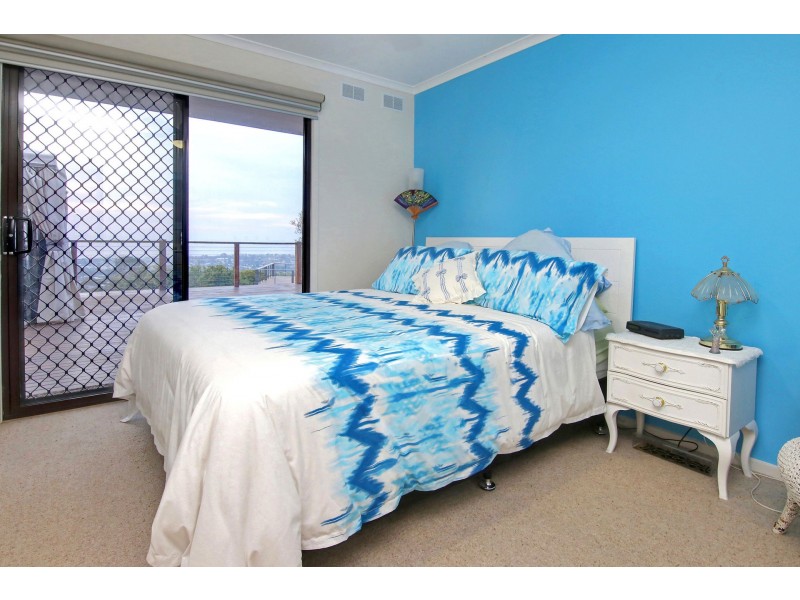 8 Dover Court, Dromana VIC 3936