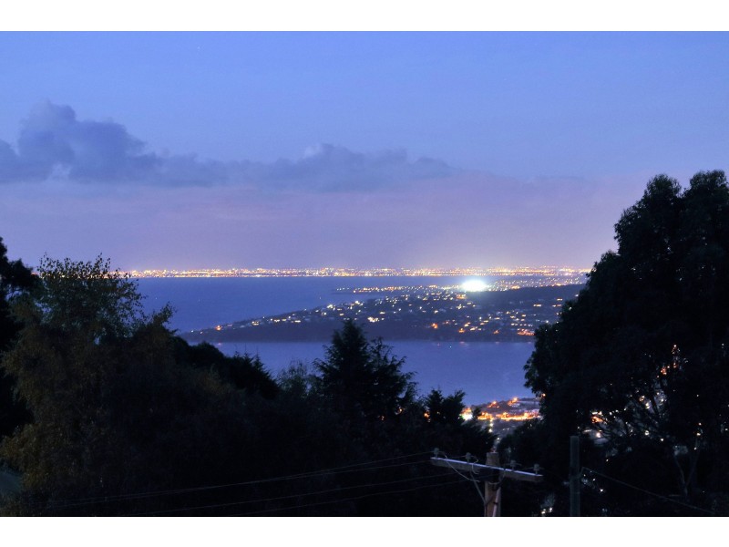 12 Windward Court, Arthurs Seat VIC 3936