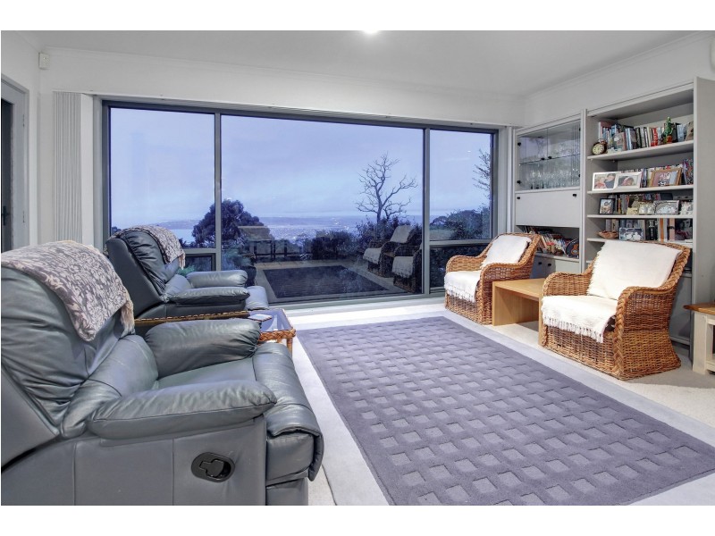 12 Windward Court, Arthurs Seat VIC 3936